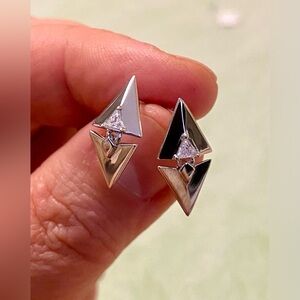 Geometric 925 Sterling Silver Triangle Stud Earrings with Center Stone